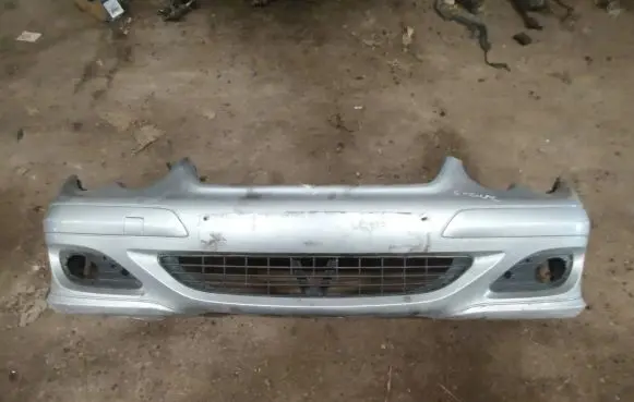 Mercedes-Benz C W203 Front bumper 2038853225 A2038853225