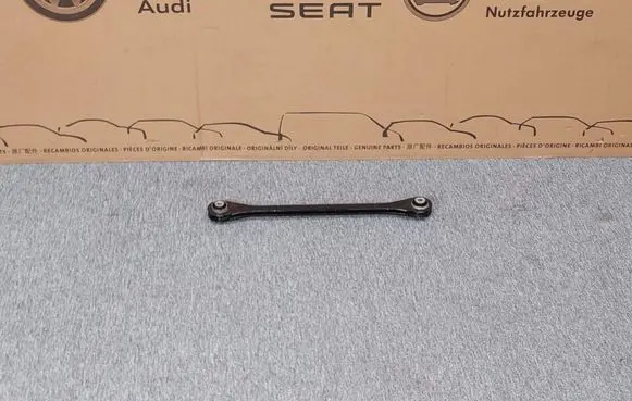 BMW 2 Active Tourer U06 Rear control arm 6881364 6881365 6895638