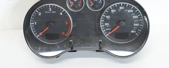 Audi A3 S3 8P Speedometer (instrument cluster) 8P0920951K
