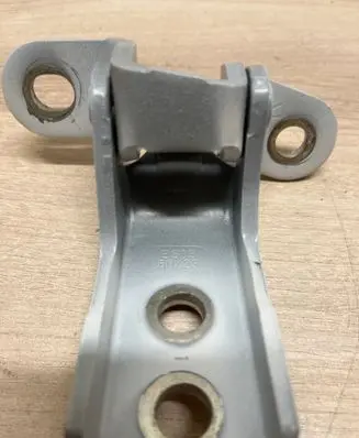 Toyota C-HR II Front door upper hinge 8709