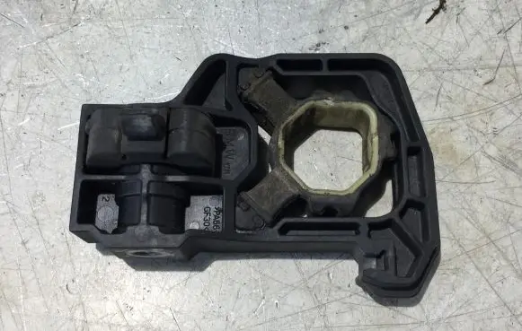 BMW 5 F10 F11 Radiator support slam panel bracket 757524803 P3652002 M135239