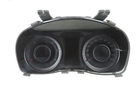 Hyundai i40 Speedometer (instrument cluster) 940113Z000