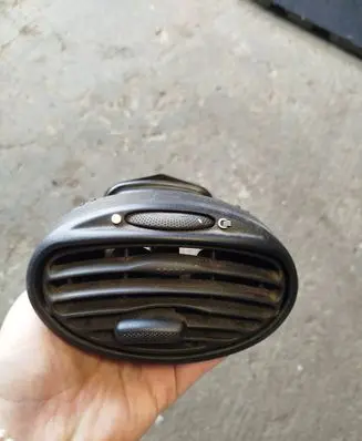 Ford Focus Dashboard side air vent grill/cover trim 98AB19893BGW D1B1AR66ZA