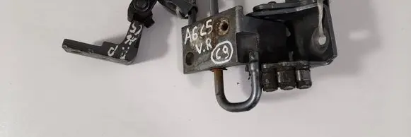 Audi A6 S6 C5 4B Rear door lower hinge 4B0331412A