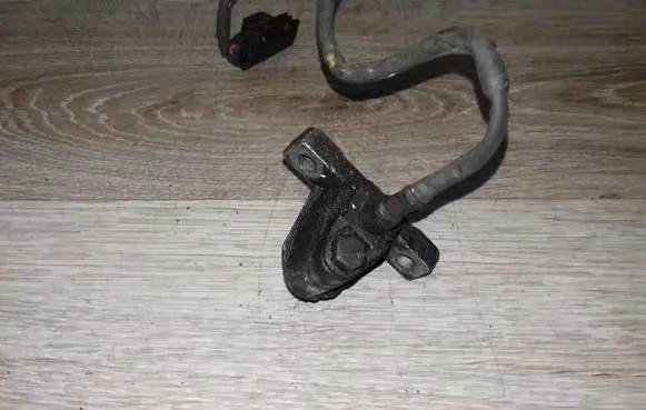 Volvo V70 Crankshaft position sensor 1275789 1275599