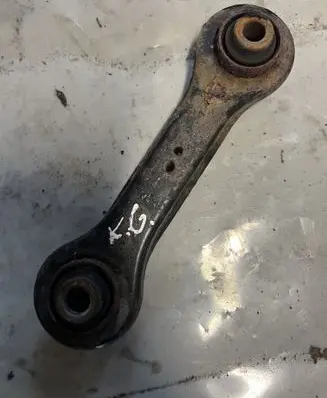 Peugeot 4007 Rear control arm