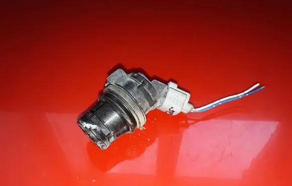 Toyota RAV 4 (XA30) Windscreen/windshield washer pump 8533071010 0602104840