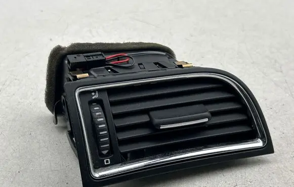 Skoda Superb B6 (3T) Dashboard side air vent grill/cover trim 3T0819702 W12001