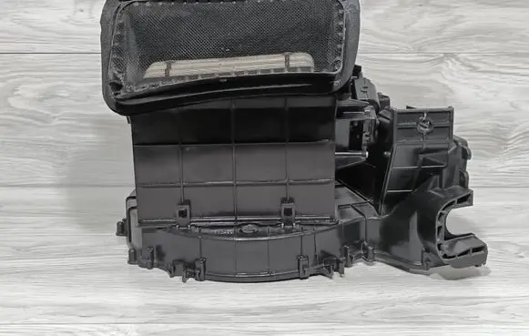 Dodge RAM Interior heater climate box assembly AA-115800-3361