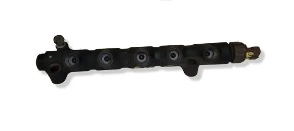 Toyota Avensis T220 Fuel main line pipe 8945812020