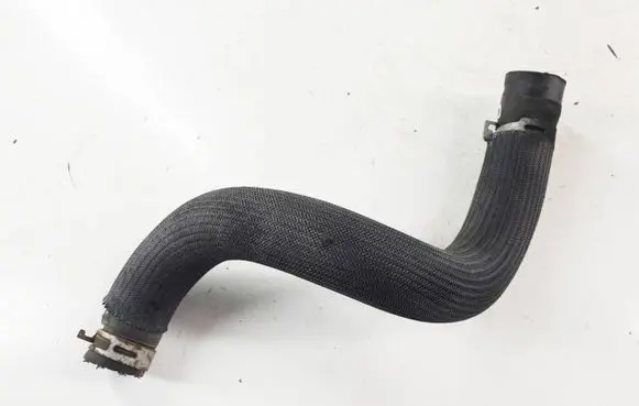 Nissan Qashqai+2 Engine coolant pipe/hose