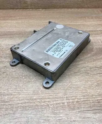 Mercedes-Benz E W211 Bluetooth control unit module A2118703226 DM70517772