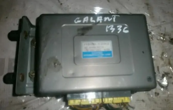 Mitsubishi Galant ABS control unit/module mb863282 x2t30671m1