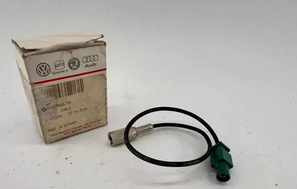 Audi Q7 4M Aerial antenna switch 000098678 12042006