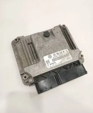 Volkswagen Golf VI Engine control unit/module 03C906016AM 03C907309A 0261S06083