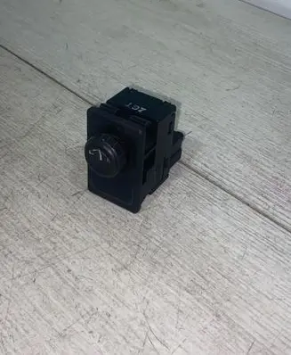 Nissan X-Trail T30 Wing mirror control module Zgt