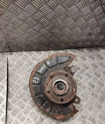 Volkswagen Touran I Front wheel hub