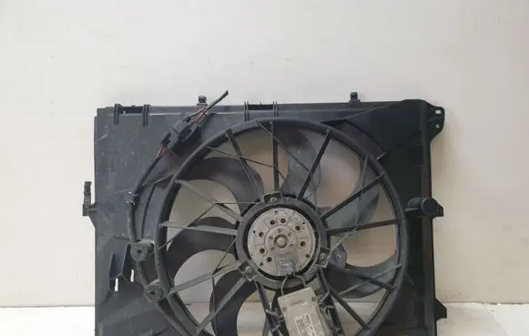 BMW 3 E92 E93 Radiator cooling fan shroud 17427563259