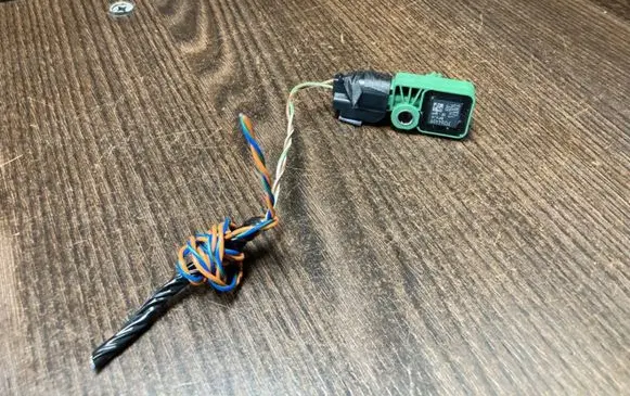 Volvo V50 Airbag deployment crash/impact sensor 31264409