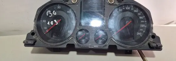 Volkswagen PASSAT B6 Speedometer (instrument cluster) A2C53117396