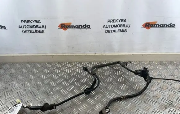 Toyota RAV 4 (XA50) Rear ABS sensor wiring 890C042020