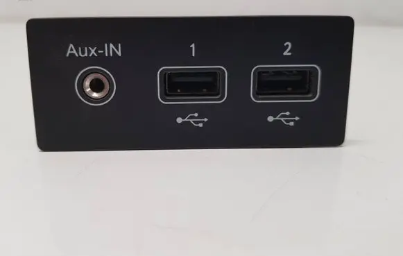 Renault Arkana USB socket connector 280231553R