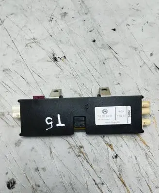 Volkswagen Multivan T5 Aerial antenna amplifier 7H5035532B 15307 15207