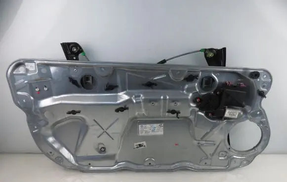 Volkswagen Polo IV 9N3 Front door window regulator with motor 6Q2959802A