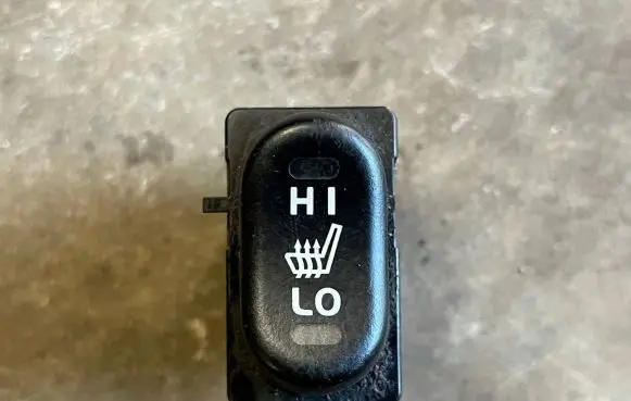 Mitsubishi Colt Seat heating switch