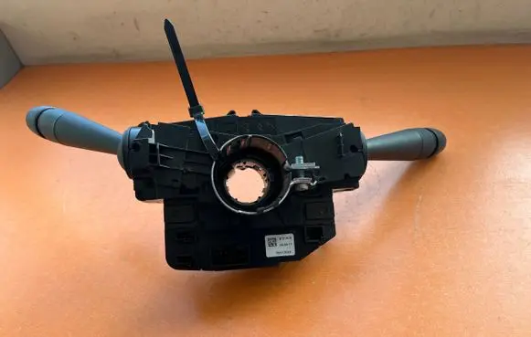 Opel Astra L Wiper turn signal indicator stalk/switch 98477387ZD00
