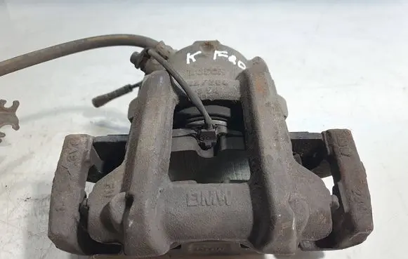 BMW 1 F20 F21 Front brake caliper 227204