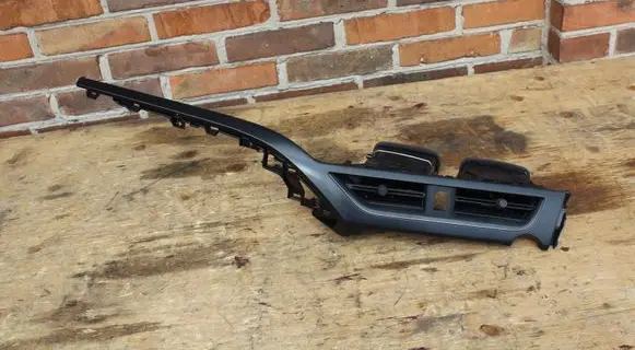Lexus UX Dash center air vent grill 5541076050