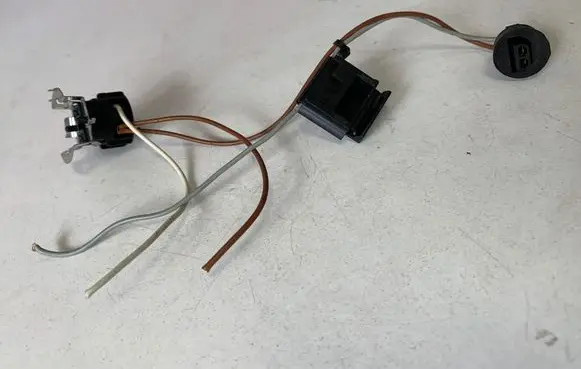 BMW 7 E65 E66 Headlight/headlamp wiring loom/harness 15890500