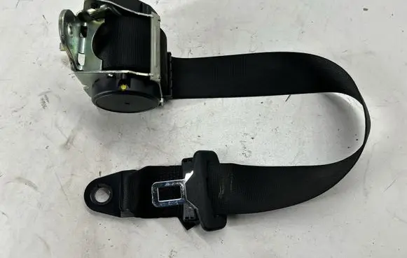 Maserati Ghibli Rear seatbelt 6700174370