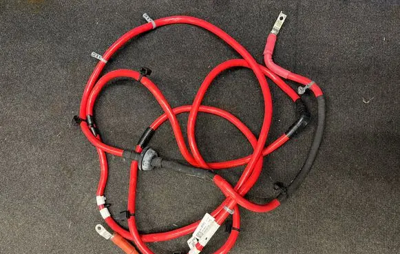 Chevrolet Camaro Positive cable (battery) 84119193 545324639 B3B162870345