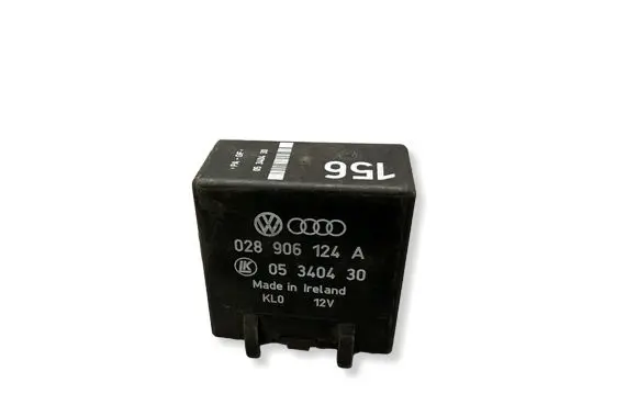 Volkswagen PASSAT B4 Other relay 028906124A 05340430
