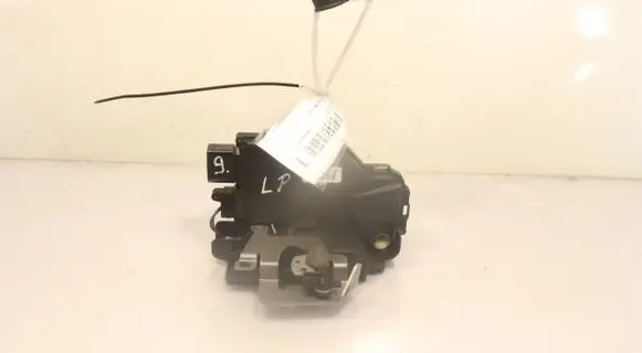 Audi A4 S4 B6 8E 8H Front door lock
