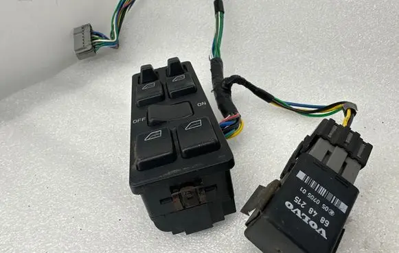Volvo 850 Electric window control switch 03458620 6848215