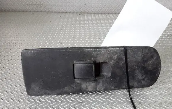 Mitsubishi Colt Electric window control switch MR587944