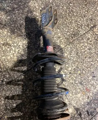 Toyota Avensis T250 Front shock absorber/damper