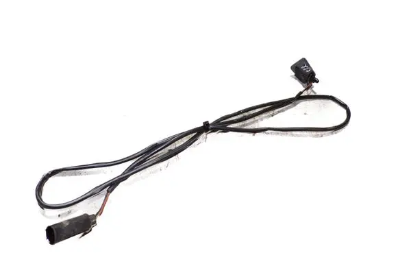 Windshield washer spray nozzle