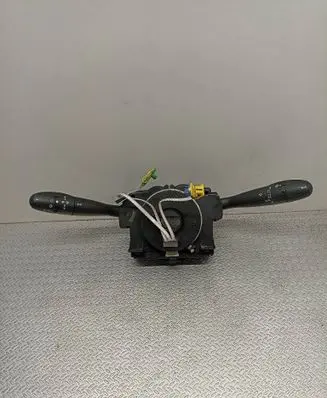 Wiper turn signal indicator stalk/switch
