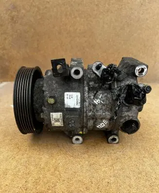 KIA Sportage Air conditioning (A/C) compressor (pump) 97701D7300 F500NFFAA03