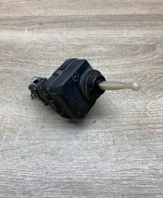 Audi A4 S4 B5 8D Headlight level adjustment motor 4D0941295 0307852315