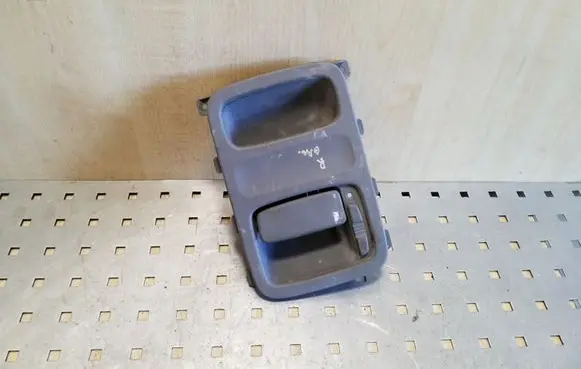 Loading door interior handle
