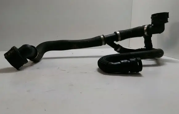 Land Rover Discovery Sport Engine coolant pipe/hose GJ328260AA GJ328C480AA