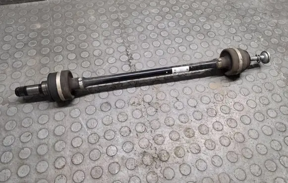 BMW X3 G01 Rear driveshaft 8679947