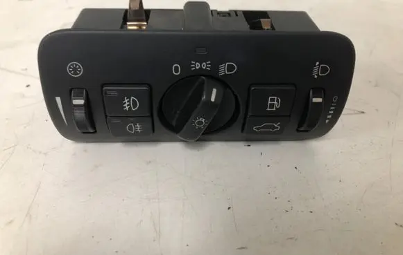 Volvo S80 Light switch 30739403