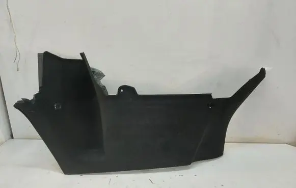 Trunk/boot side trim panel