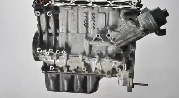 Citroen DS3 Engine block 5F01